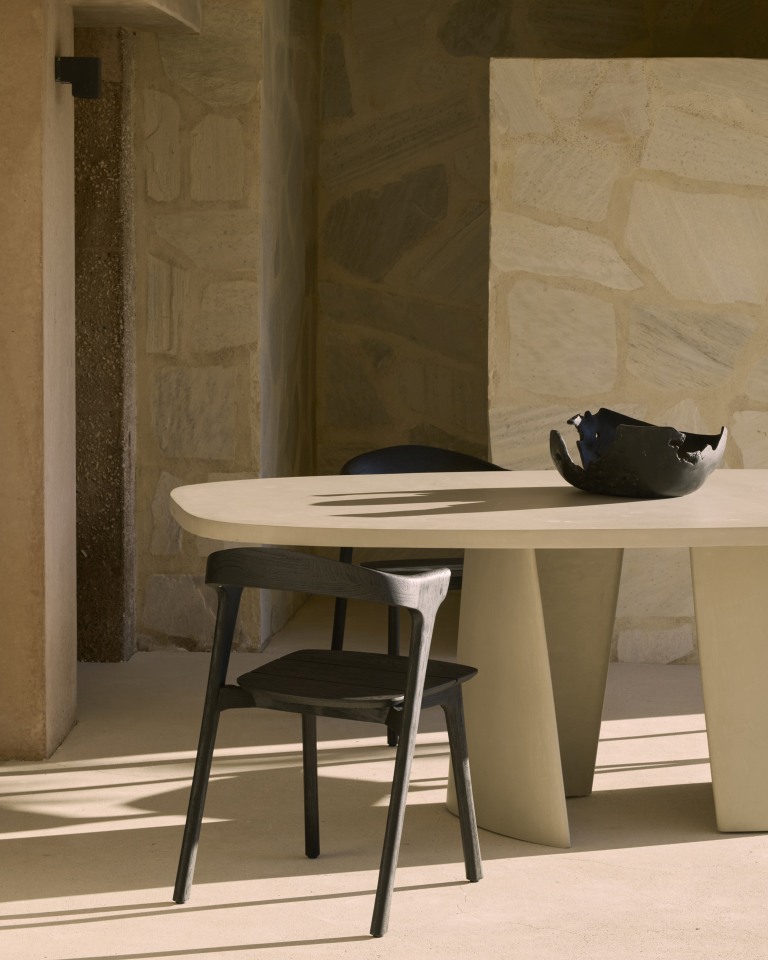 Canyon Outdoor Esstisch Beton Ethnicraft