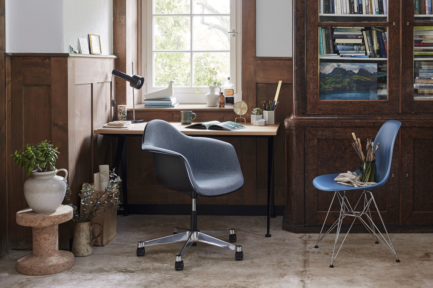 Eames Plastic Side Chair DSR Stuhl Vitra Schwarz-Granit grau