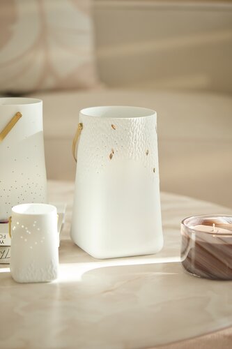 Laterne Laubdach Räder