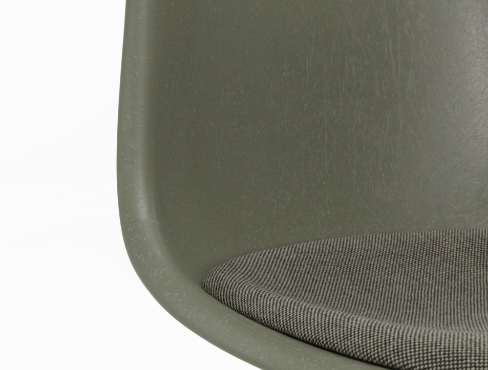 Eames Fiberglass Chair DSX Stuhl mit Sitzpolster Vitra