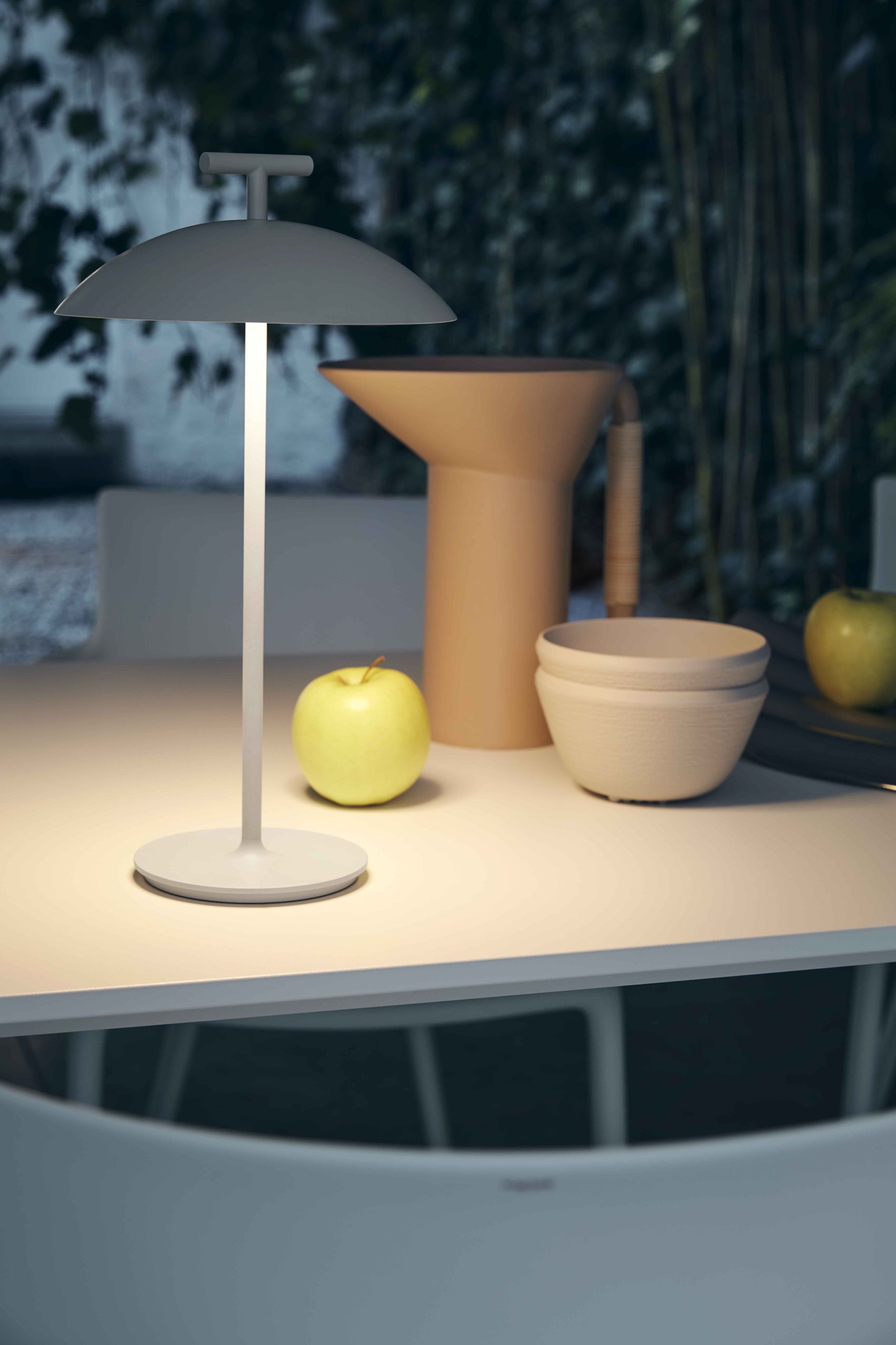 Mini Geen-A Tischleuchte schwarz Kartell