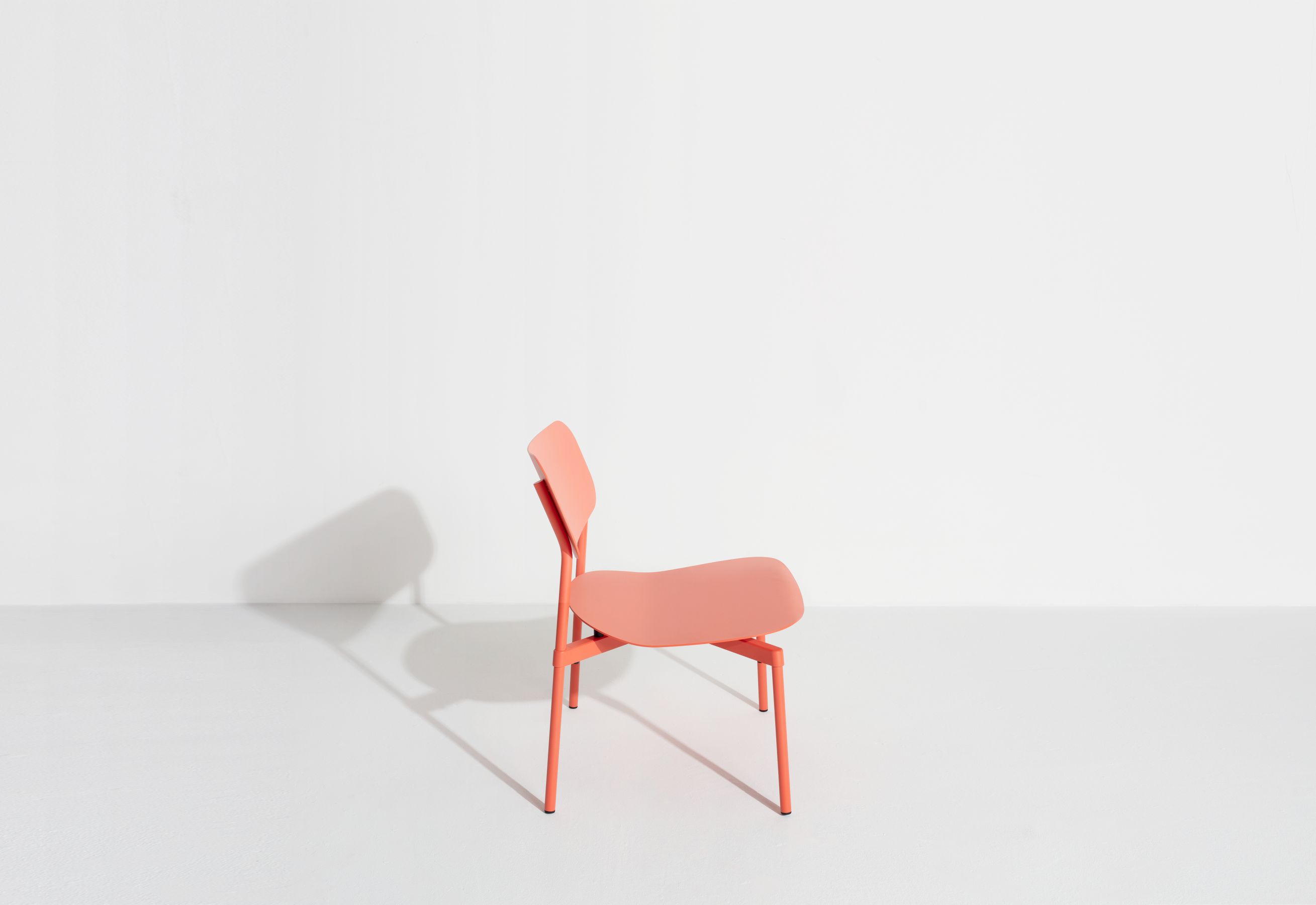 Fromme Lounge Chair Sessel Petite Friture Coral Fromme Lounge Chair Sessel Petite Friture Coral