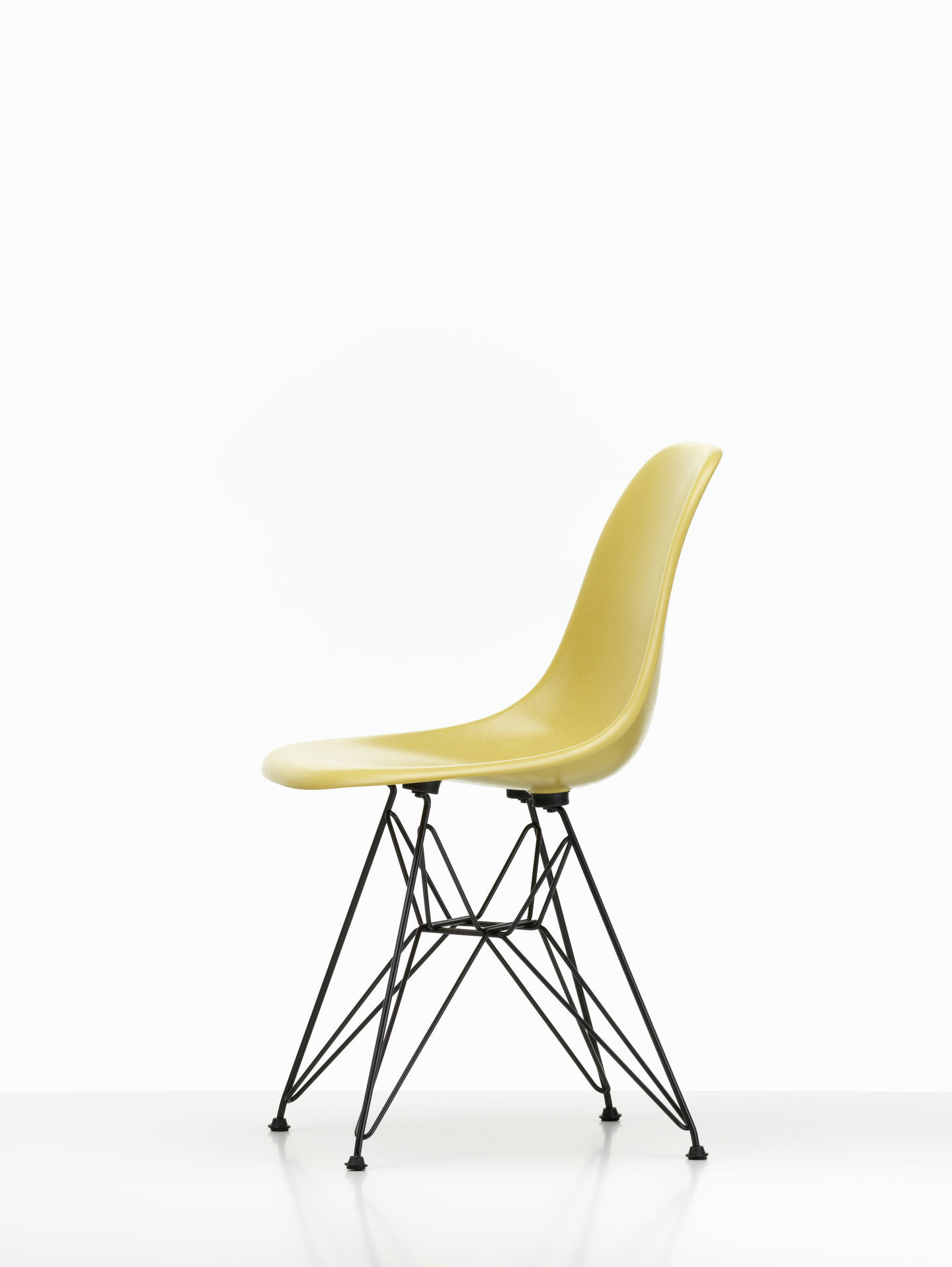 Eames Fiberglass Chair DSR Stuhl Vitra