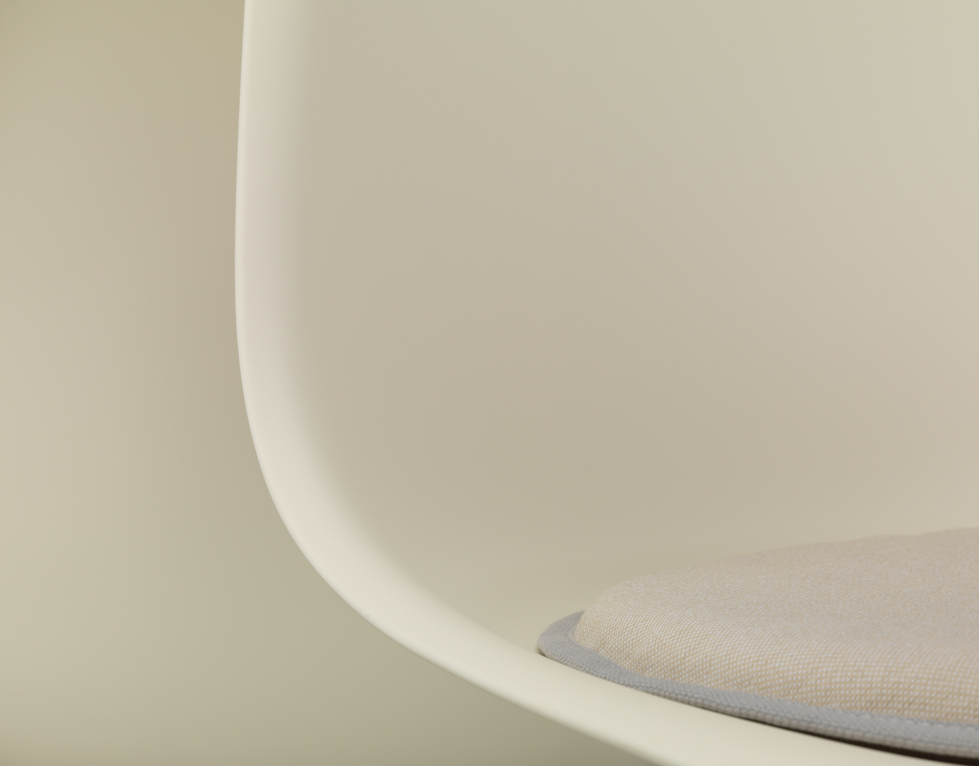 Seat Dot Sitzkissen Vitra-gelb-pastellgrün / pergament-cremeweiss EINZELSTÜCK