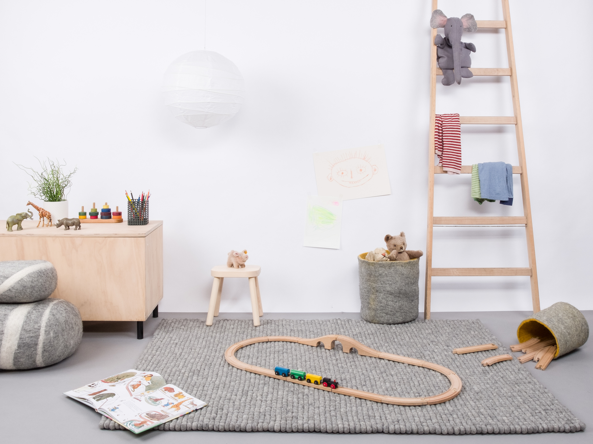 Filzkugel Teppich 120x170 cm myfelt