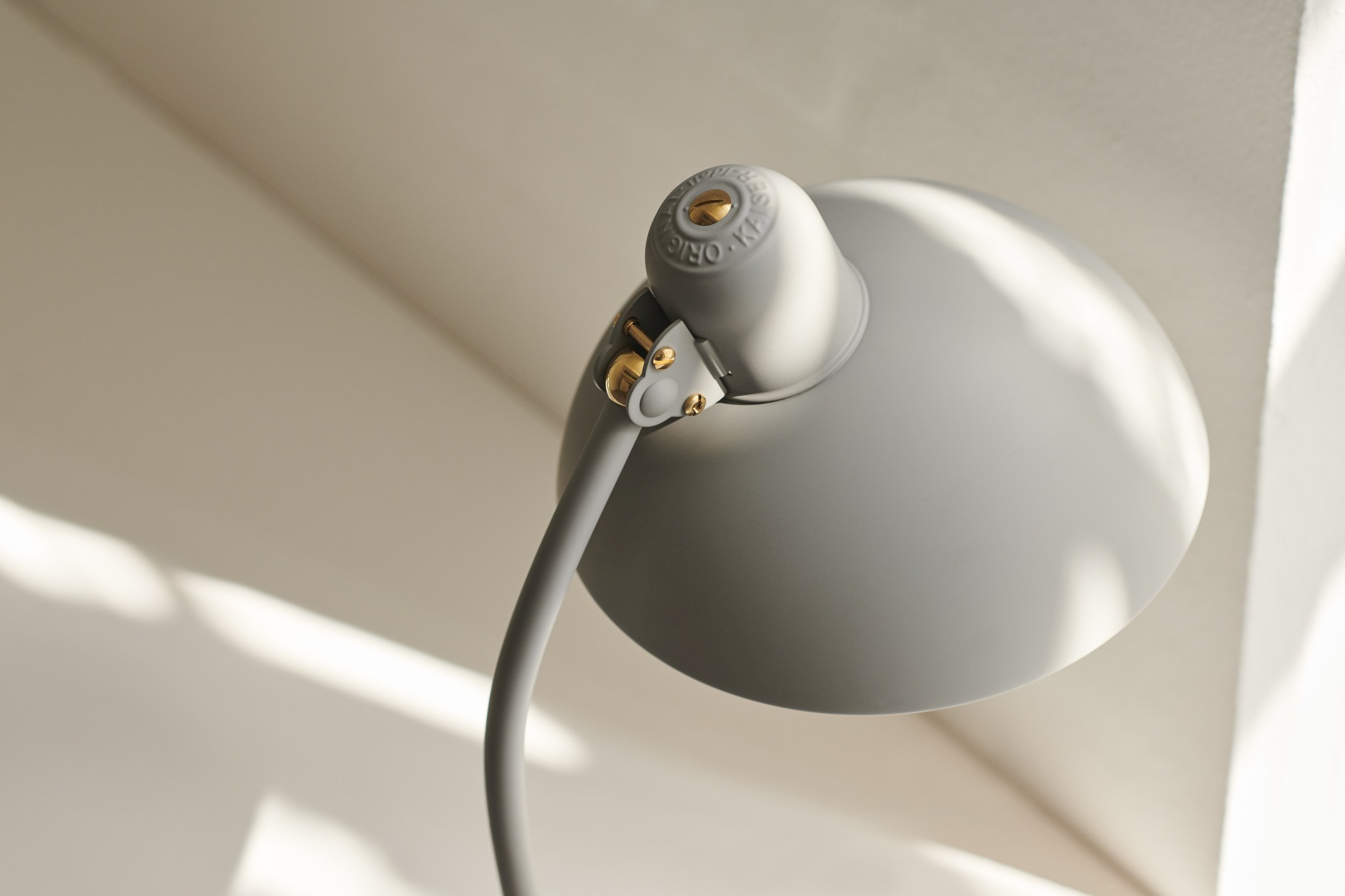 6556 T Tischleuchte KAISER idell Fritz Hansen Easy grey