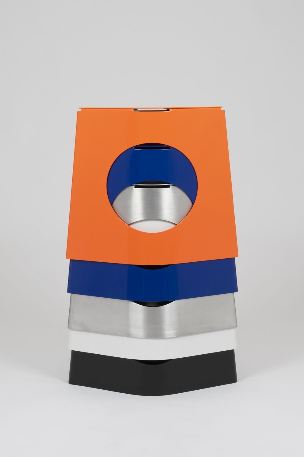 Prism Hocker stapelbar / Beistelltisch Tecta