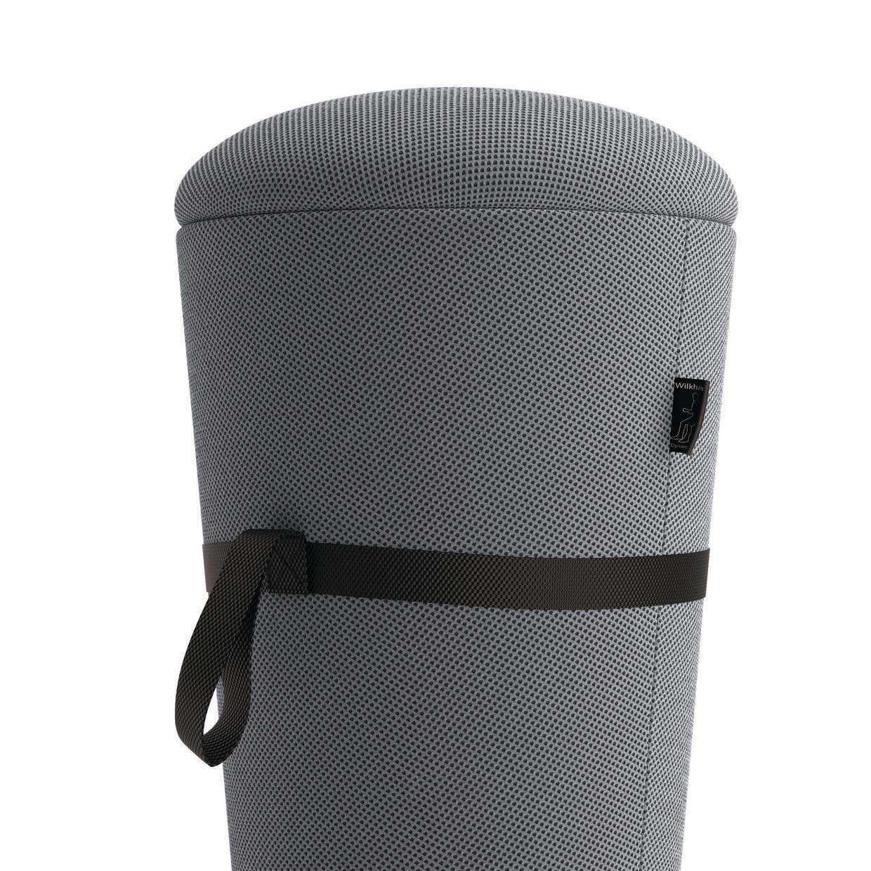 Stand-Up Sitzhocker Wilkhahn Grau Grauer Wilkhahn Sitzhocker für Steharbeitsplätze, ergonomischer Stehhocker mit Tragegurt für Büro und Homeoffice.