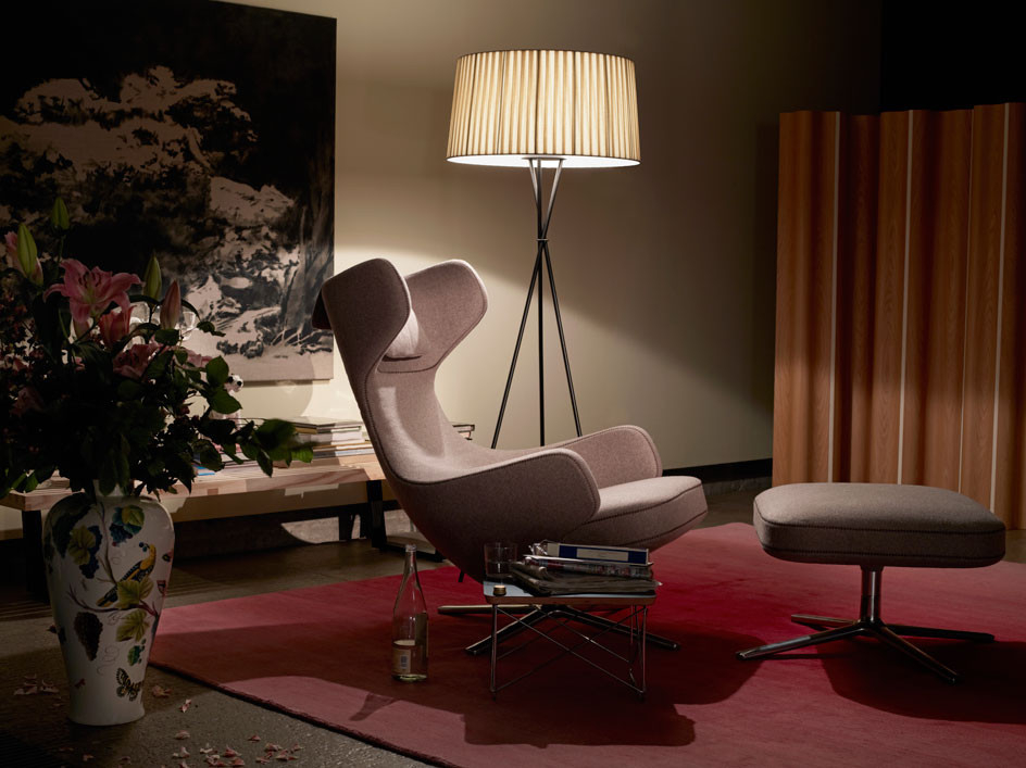 Grand Repos Sessel  + Ottoman Vitra Poliert  Cosy Classic grey