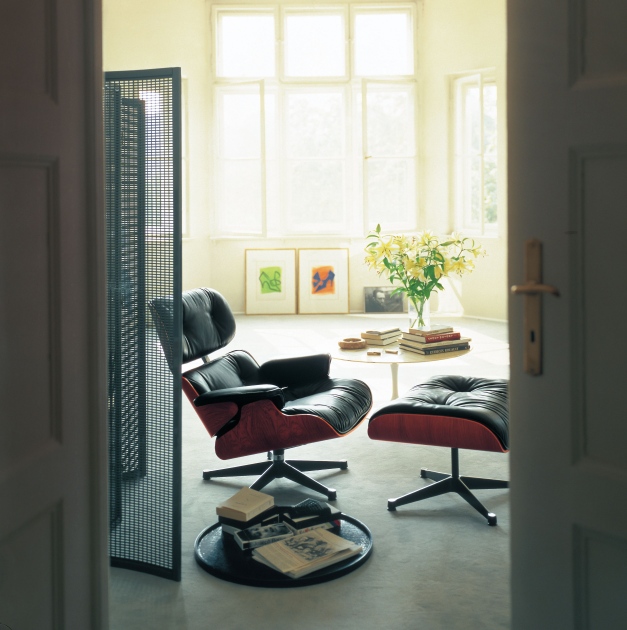 Eames Lounge Chair & Ottoman Armchair Leder Premium Vitra Seiten poliert- schwarz Leder Premium F schwarz Kirschbaum