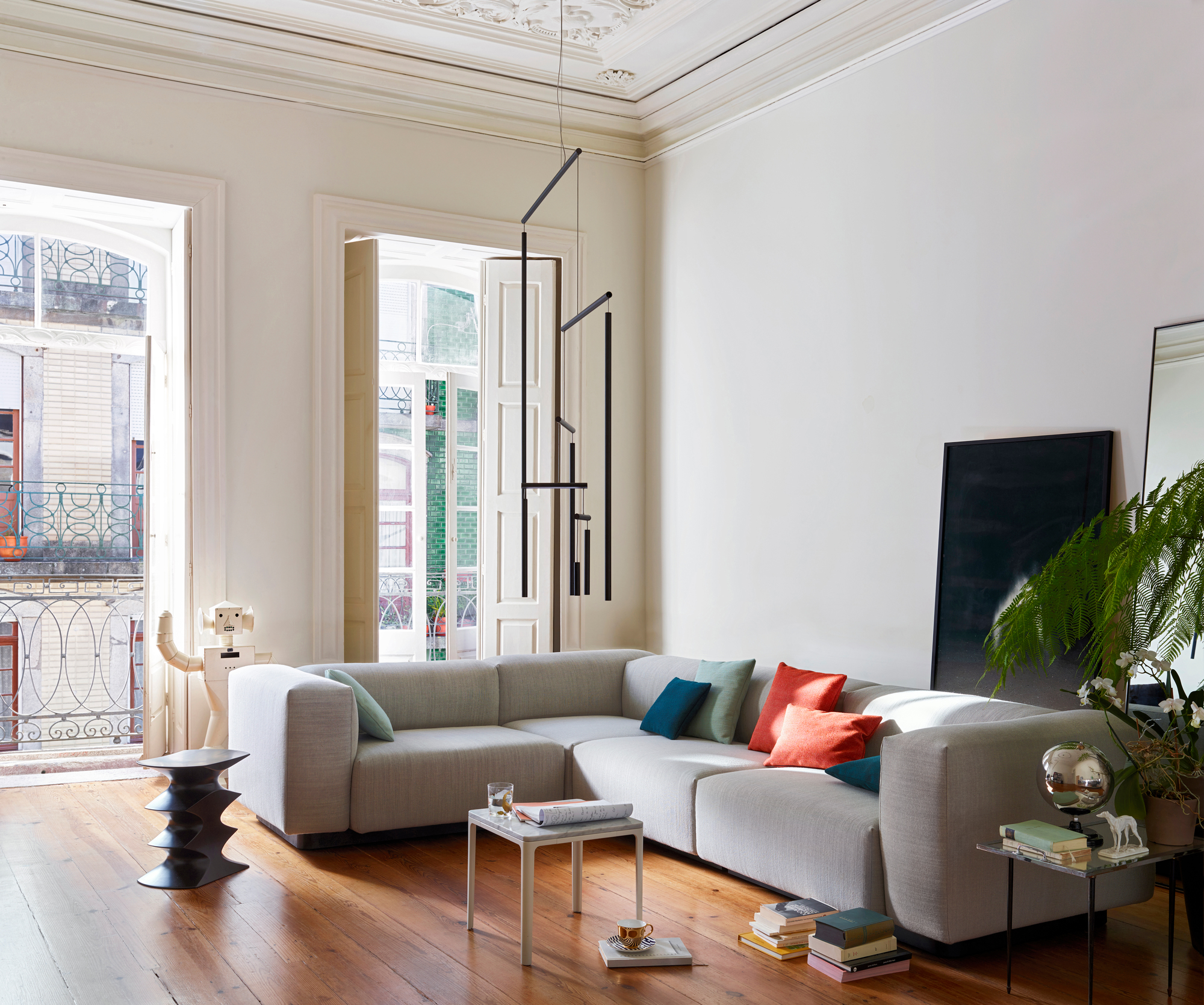 Soft Modular Sofa 3-Sitzer mit Chaise Longue Laser stone grey Vitra