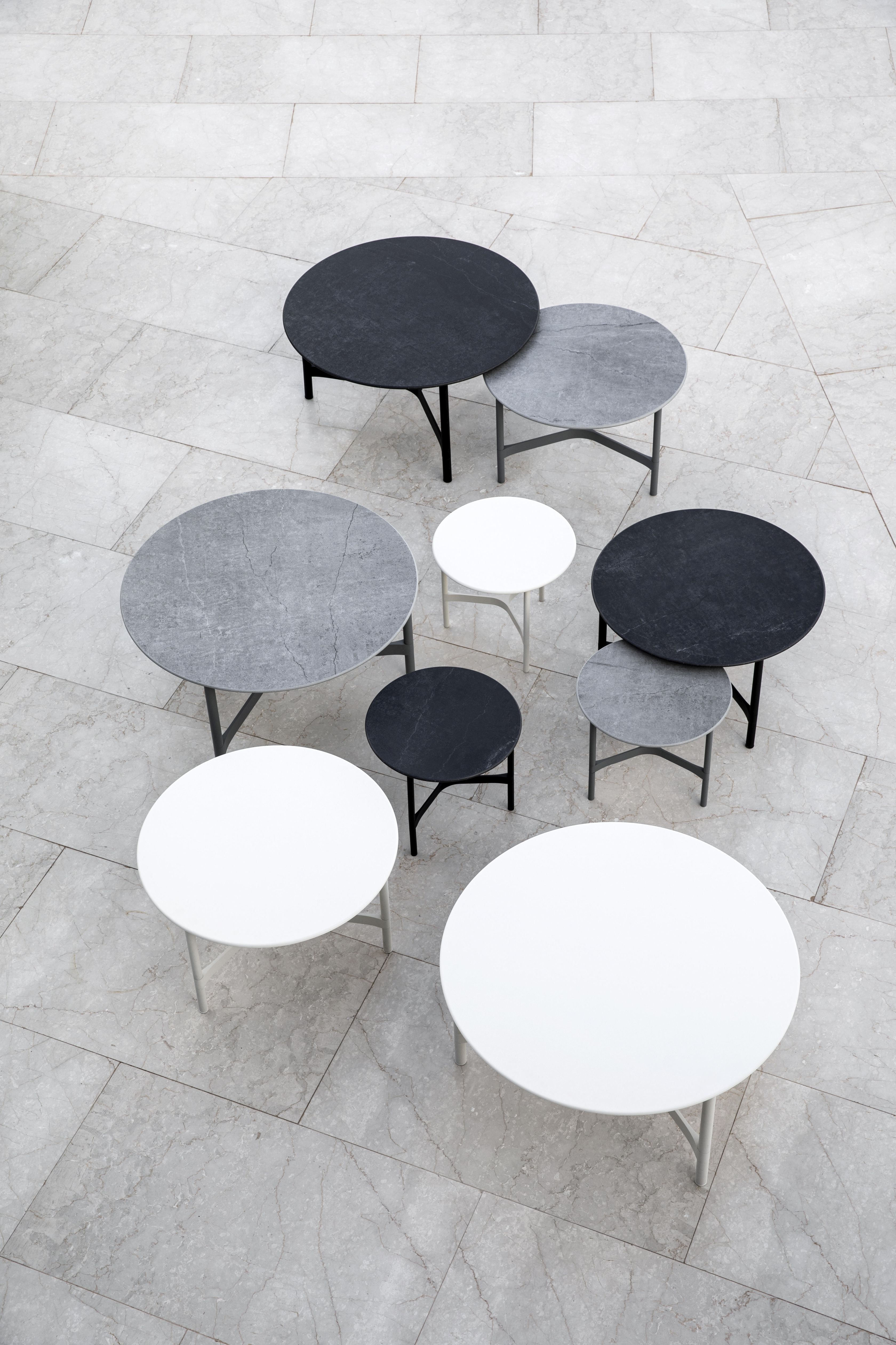 Twist Beistelltisch Teak klein Cane-Line