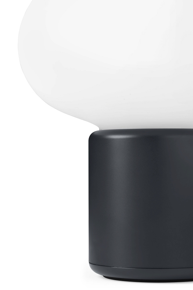 Karl-Johan Portable Table Lamp Akkuleuchte / Tischleuchte New Works Karl-Johan Portable Table Lamp Akkuleuchte / Tischleuchte New Works