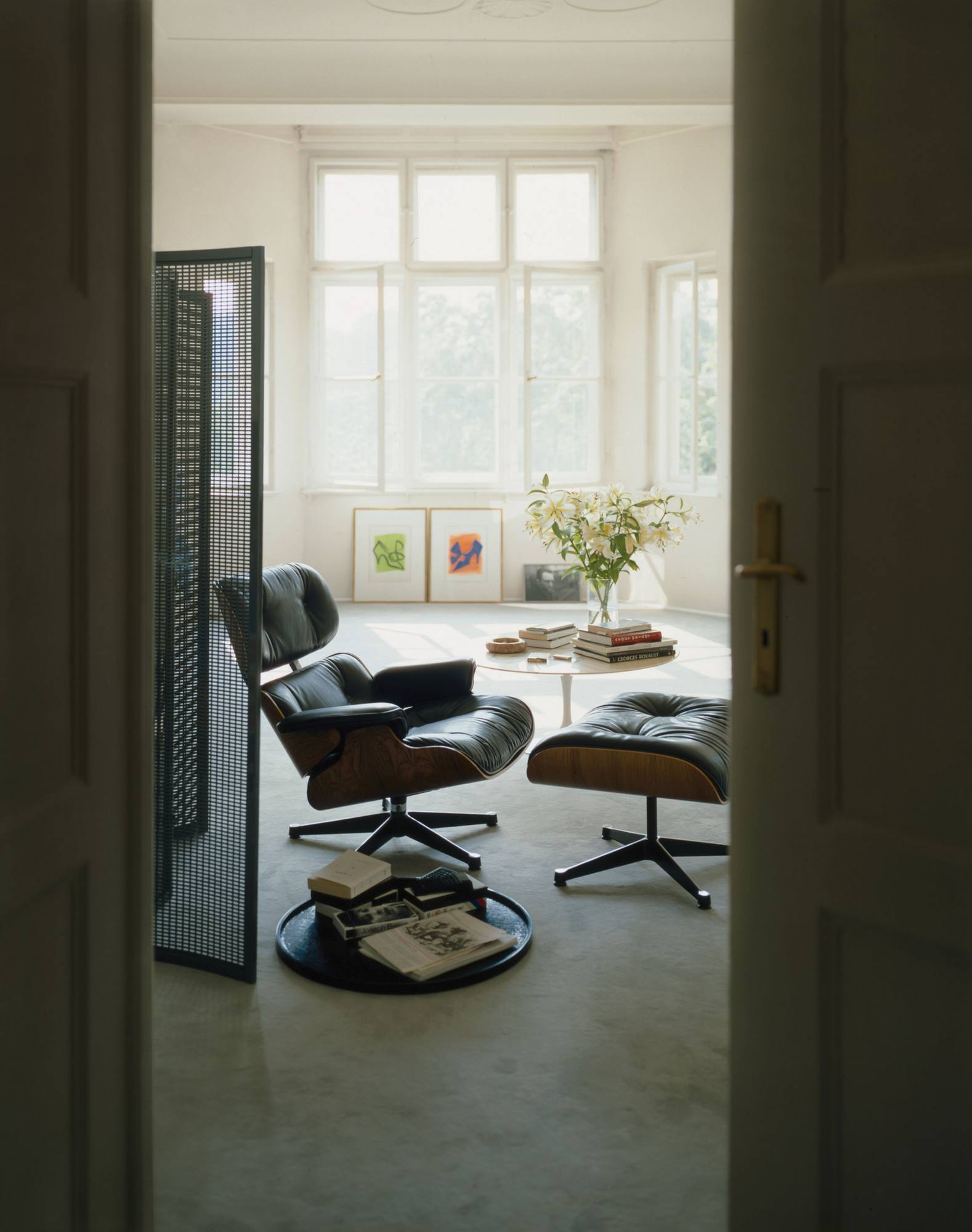 Eames Lounge Chair & Ottoman Armchair Leder Premium Vitra Seiten poliert- schwarz Leder Premium F schwarz Kirschbaum