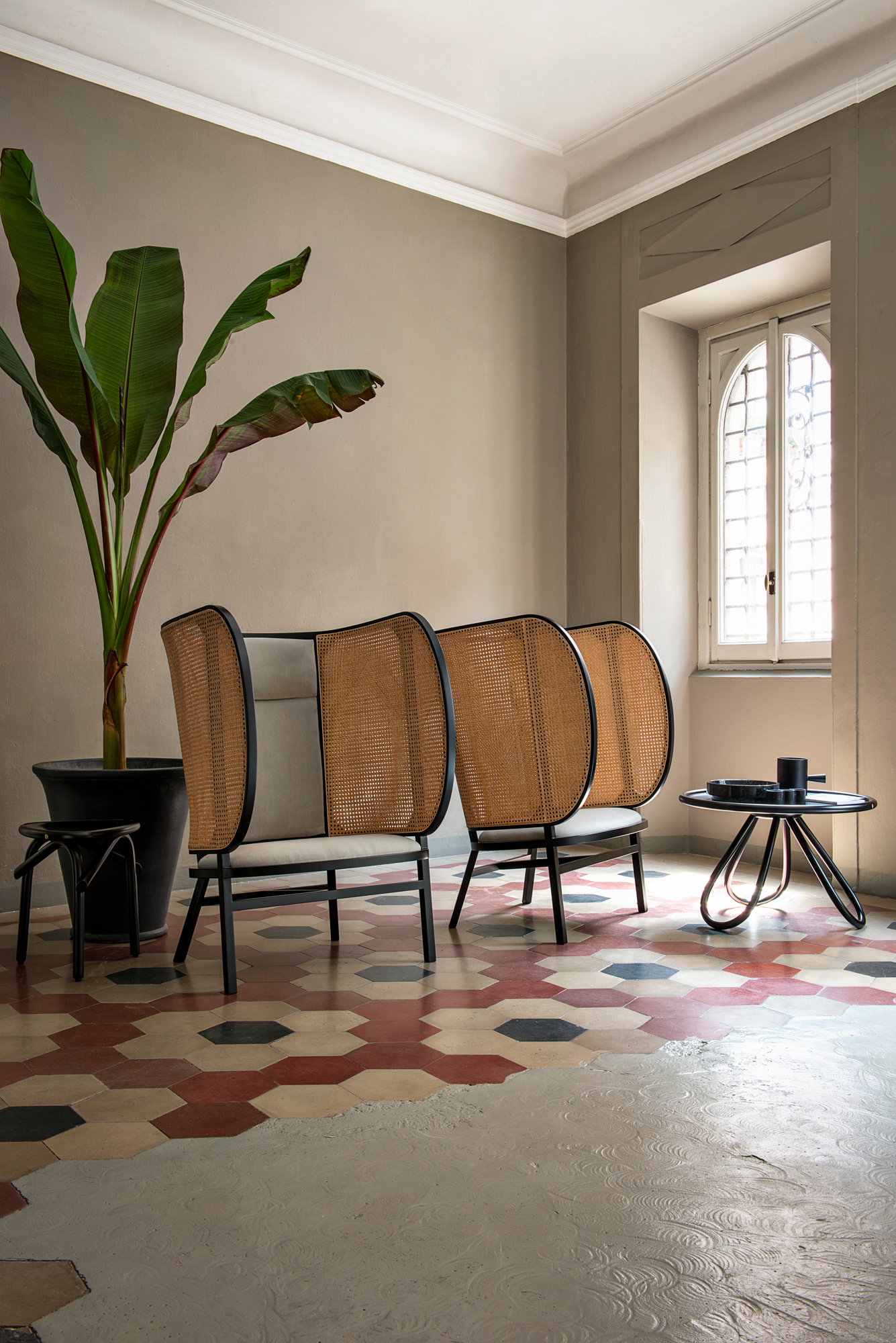 Arch Couchtisch lackiert Wiener GTV Design