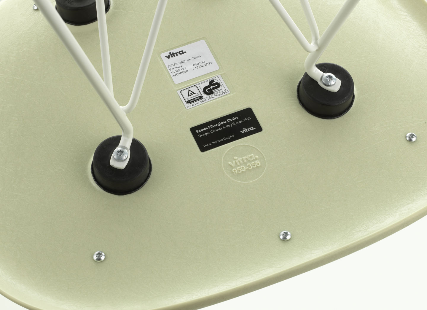 Eames Fiberglass Chair DSR Stuhl Vitra