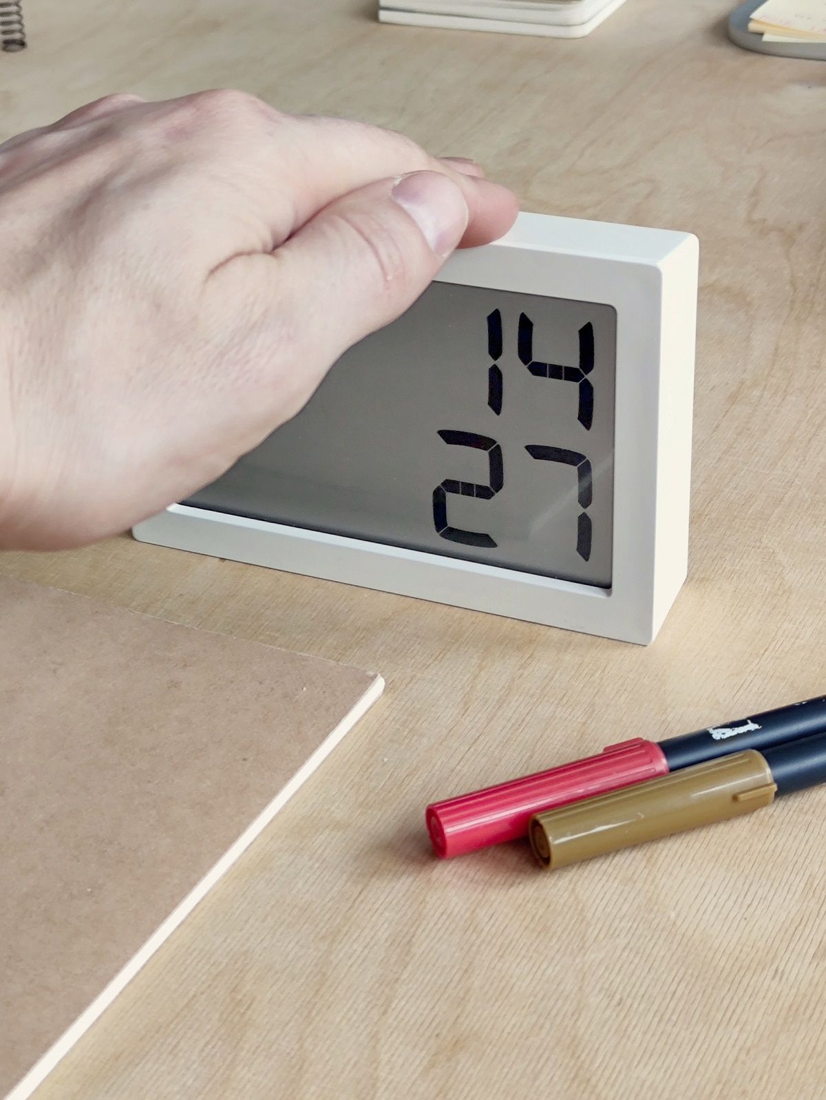 Digital clock LED Digitaluhr / Tischuhr / Wanduhr Mini Albert Clock