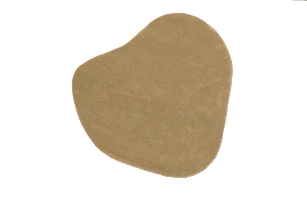 Stone 6 / L 145 x B 140 cm