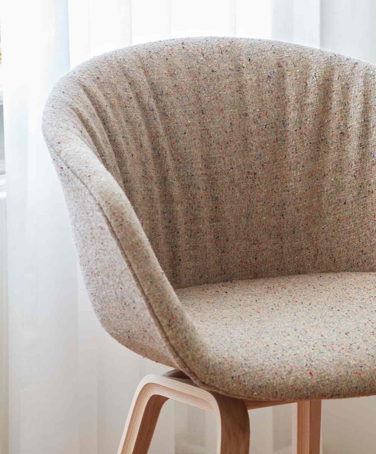 About a Chair AAC23 / AAC23 SOFT Stuhl Bezug Bolgheri LGG60 Hay About a Chair AAC23 / AAC23 SOFT Stuhl Bezug Bolgheri LGG60 Hay