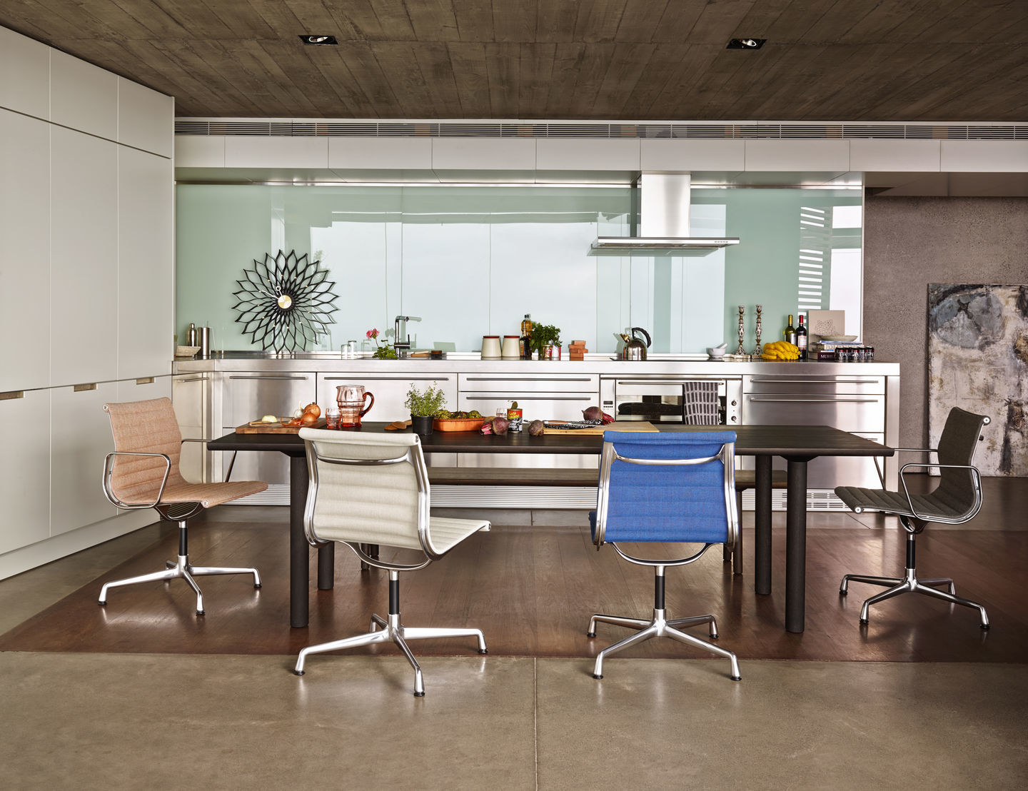 Aluminium Chair EA 104 / EA104 Stuhl Vitra