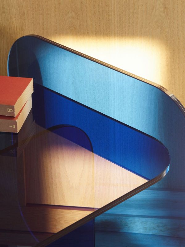Sol Side Table ClassiCon Kristallglas royalblau