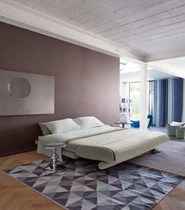 Multy First Schlafsofa 3-Sitzig mit Keilkissen ligne roset