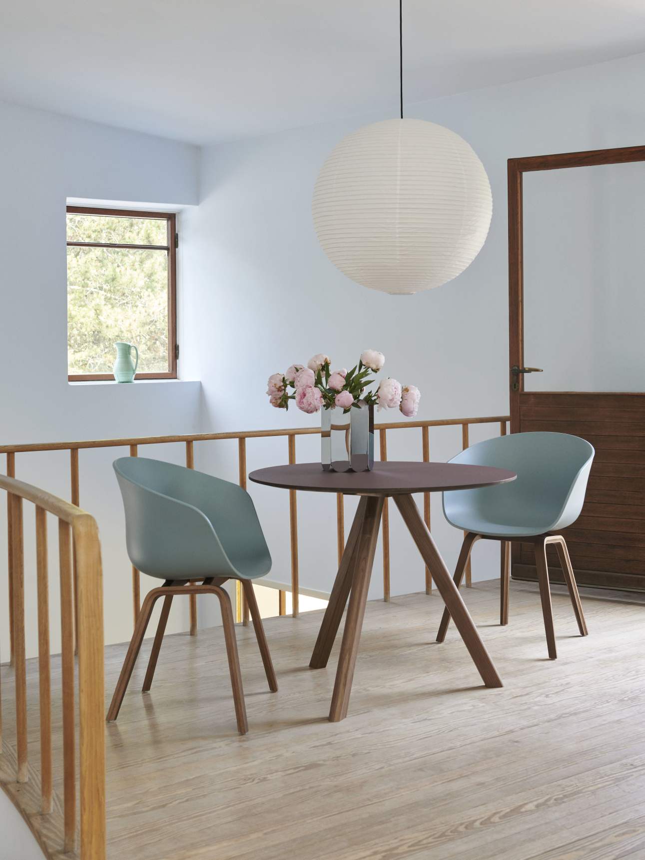 About A Chair AAC22 / AAC 22 Stuhl Hay