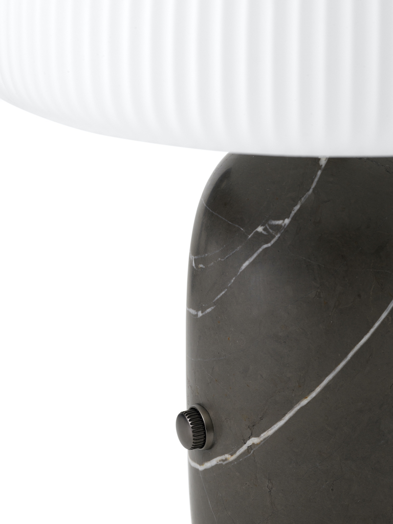 Sculpture Tischlampe klein grau Vipp
