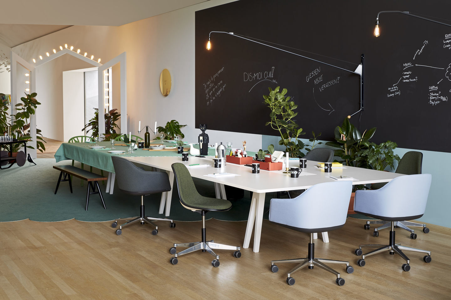 Eames Plastic Side Chair PSCC Drehstuhl Vollgepolstert Vitra