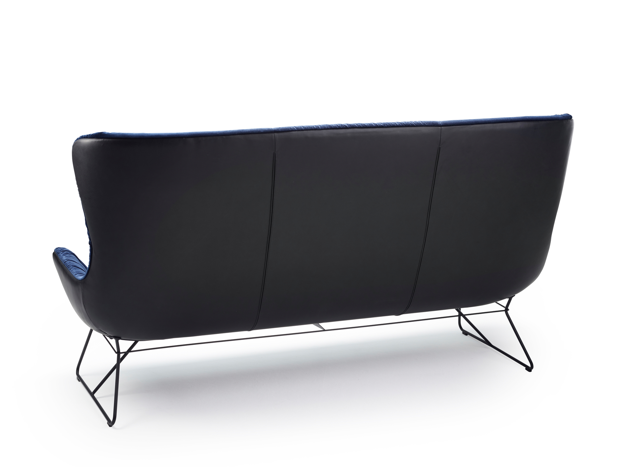 Leya Wingback Couch Freifrau Manufaktur