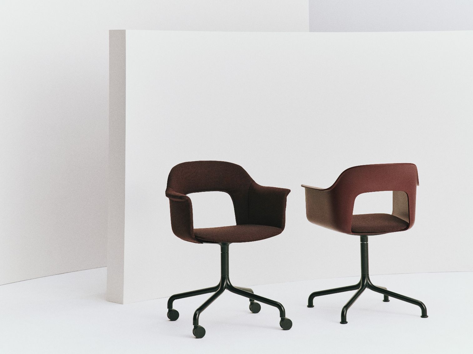 Layout Armchair 253 Armlehnstuhl 4-Sternfuß Hay