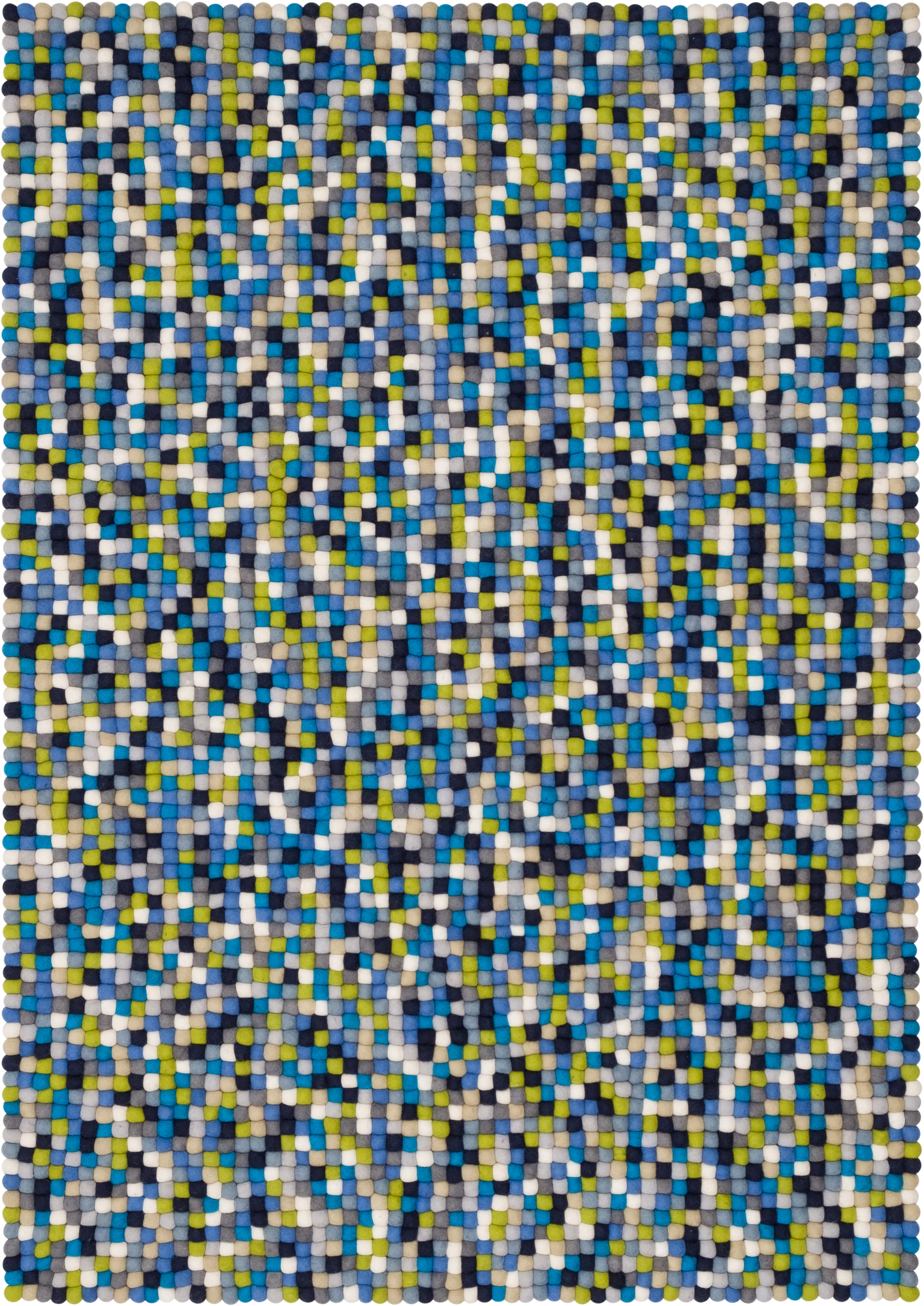 Detailansicht: Myfelt Filzkugel Teppich 160x230 cm mit blau-grün-grauem Muster. Handgefertigter Wollteppich.