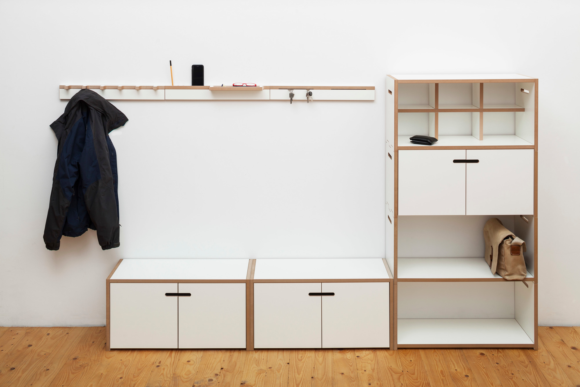 Grad Garderobe Tojo