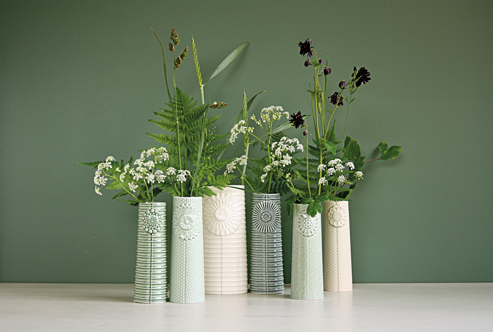 Pipanella Flower celadon Vase klein Dottir EINZELSTÜCK