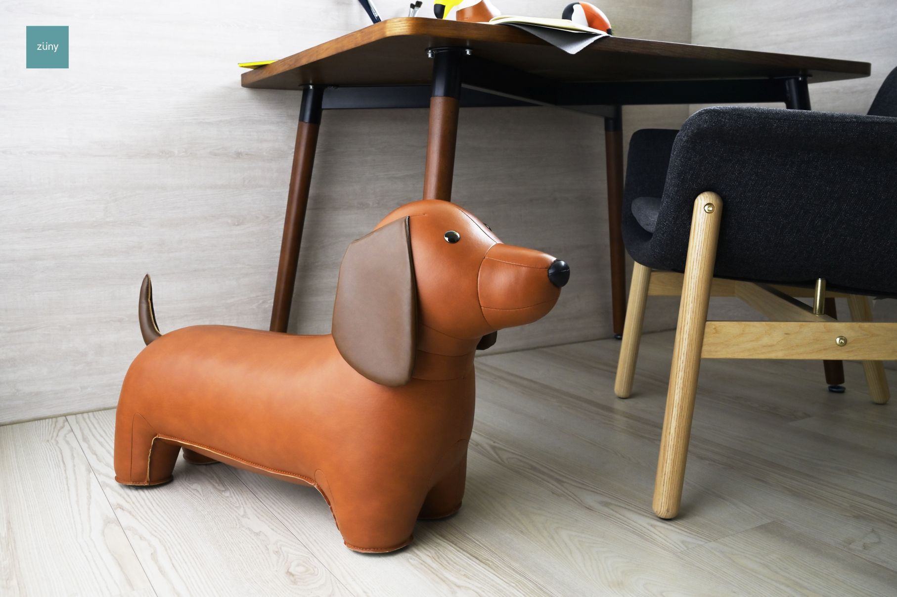 Stool Teckel Hocker Züny 