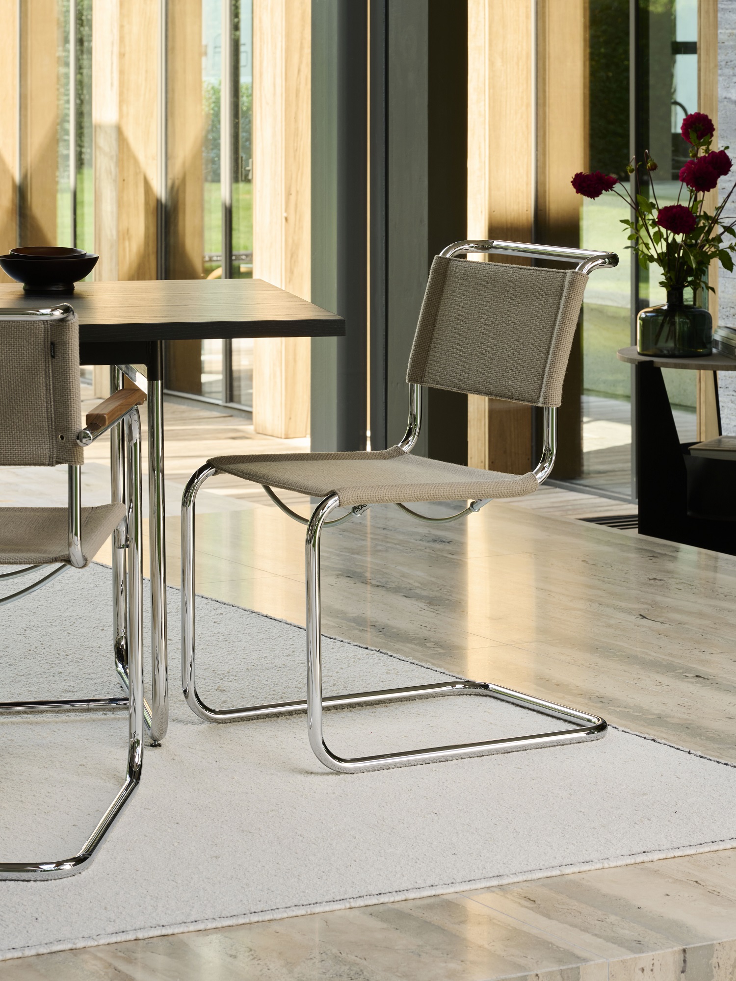 S 33 V / S33 V Freischwinger Thonet