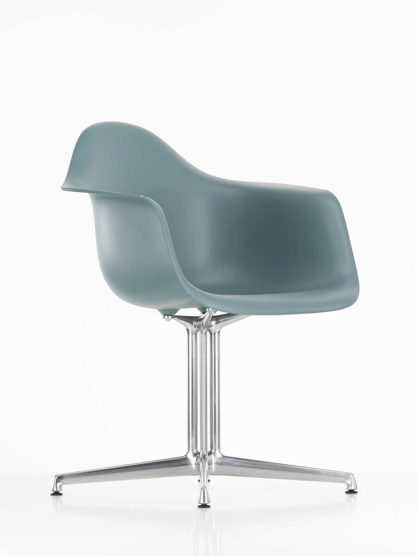 Eames Plastic Arm Chair DAL Stuhl Vitra