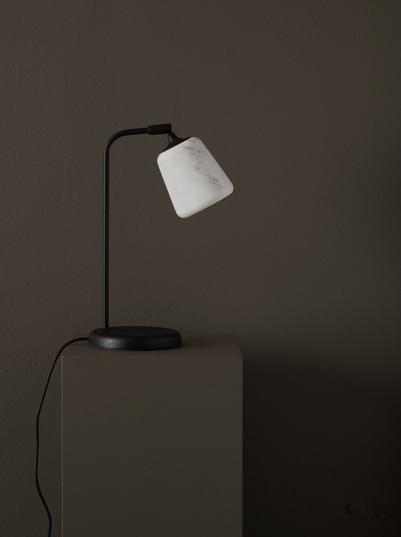 Material Table Lamp "The Black Sheep Edition" Tischleuchte New Works
