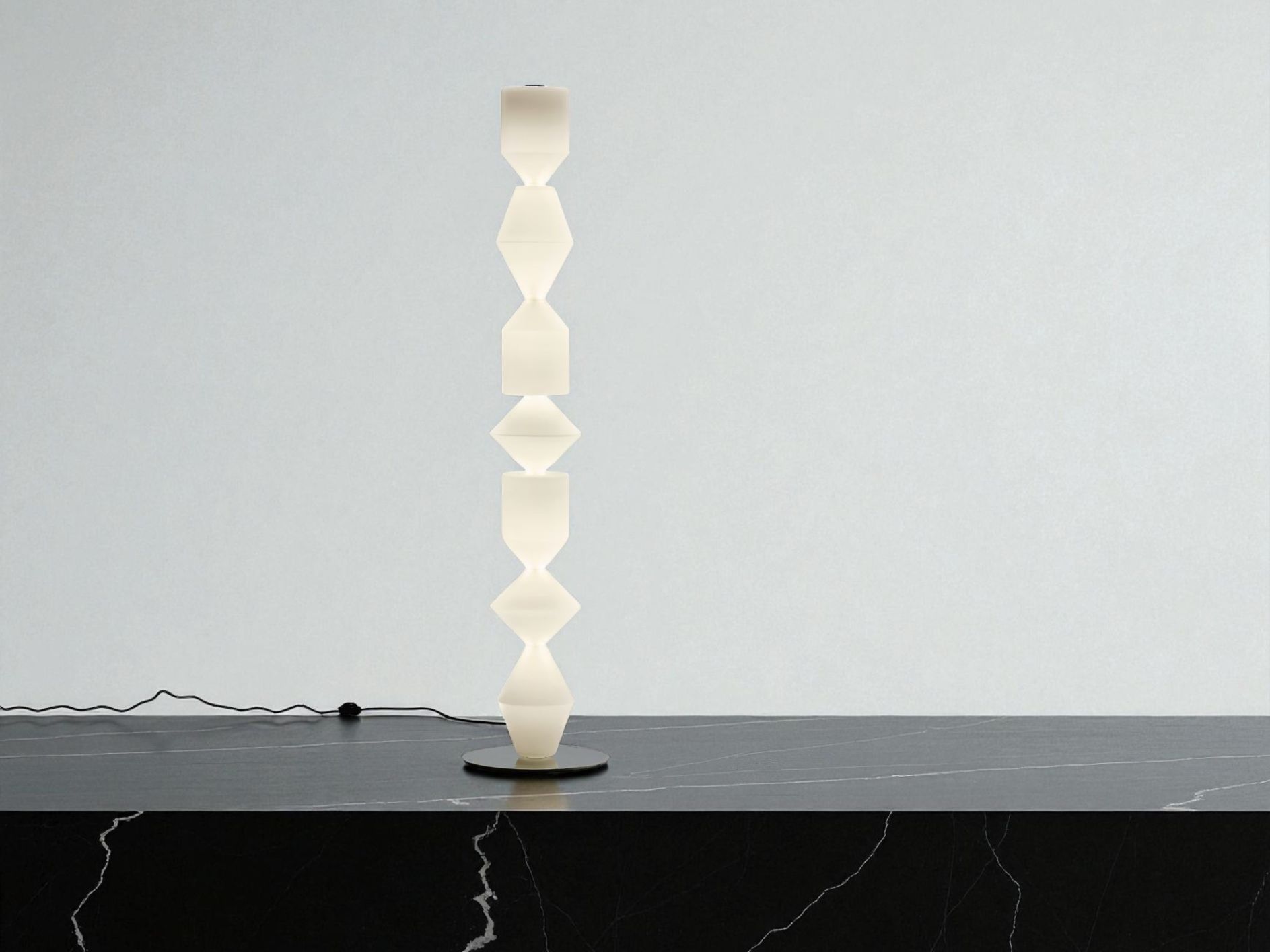 Costantina Opal Stehleuchte Mogg