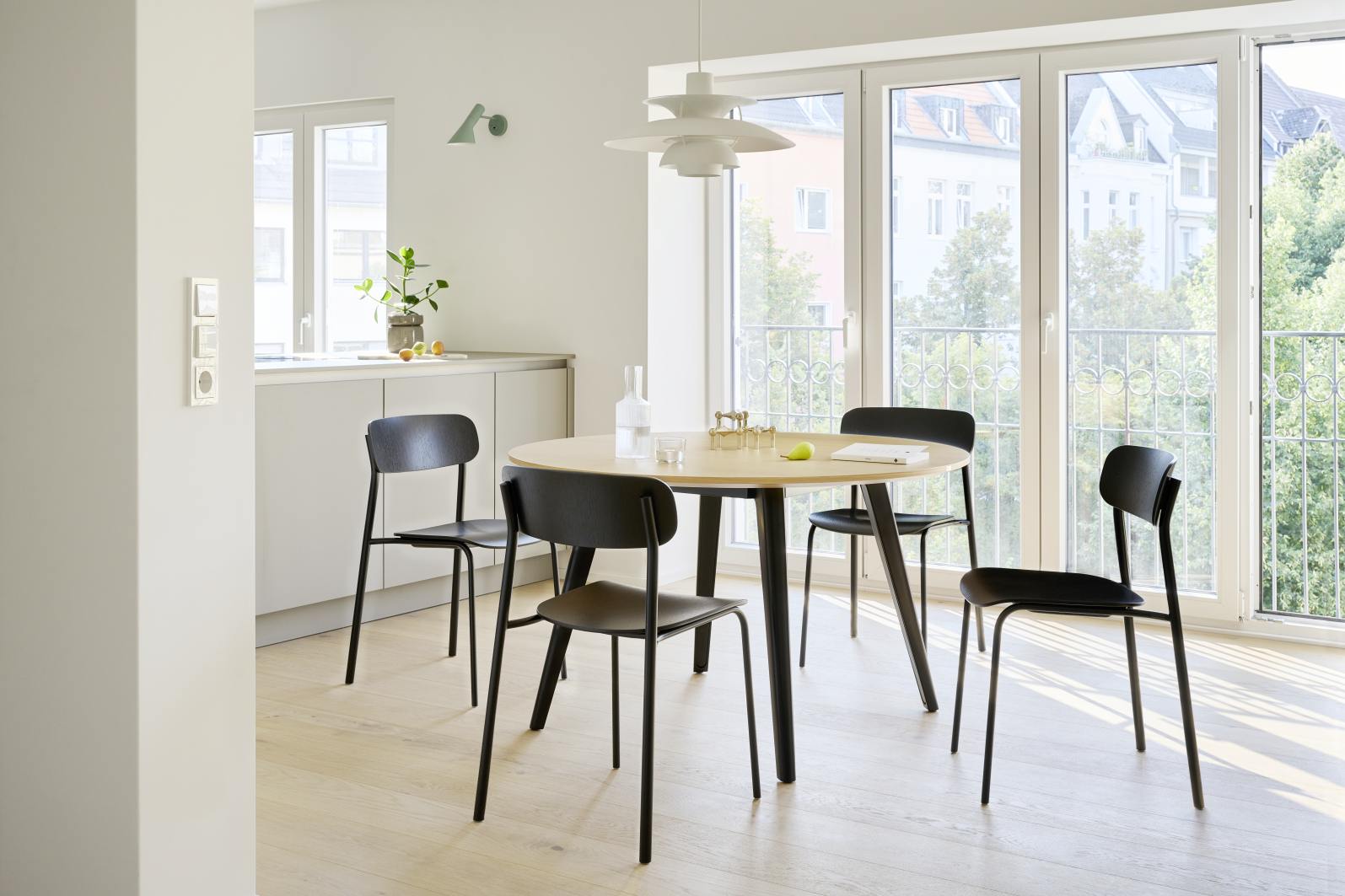 S 243 / S243 Stahlrohr Stuhl Thonet
