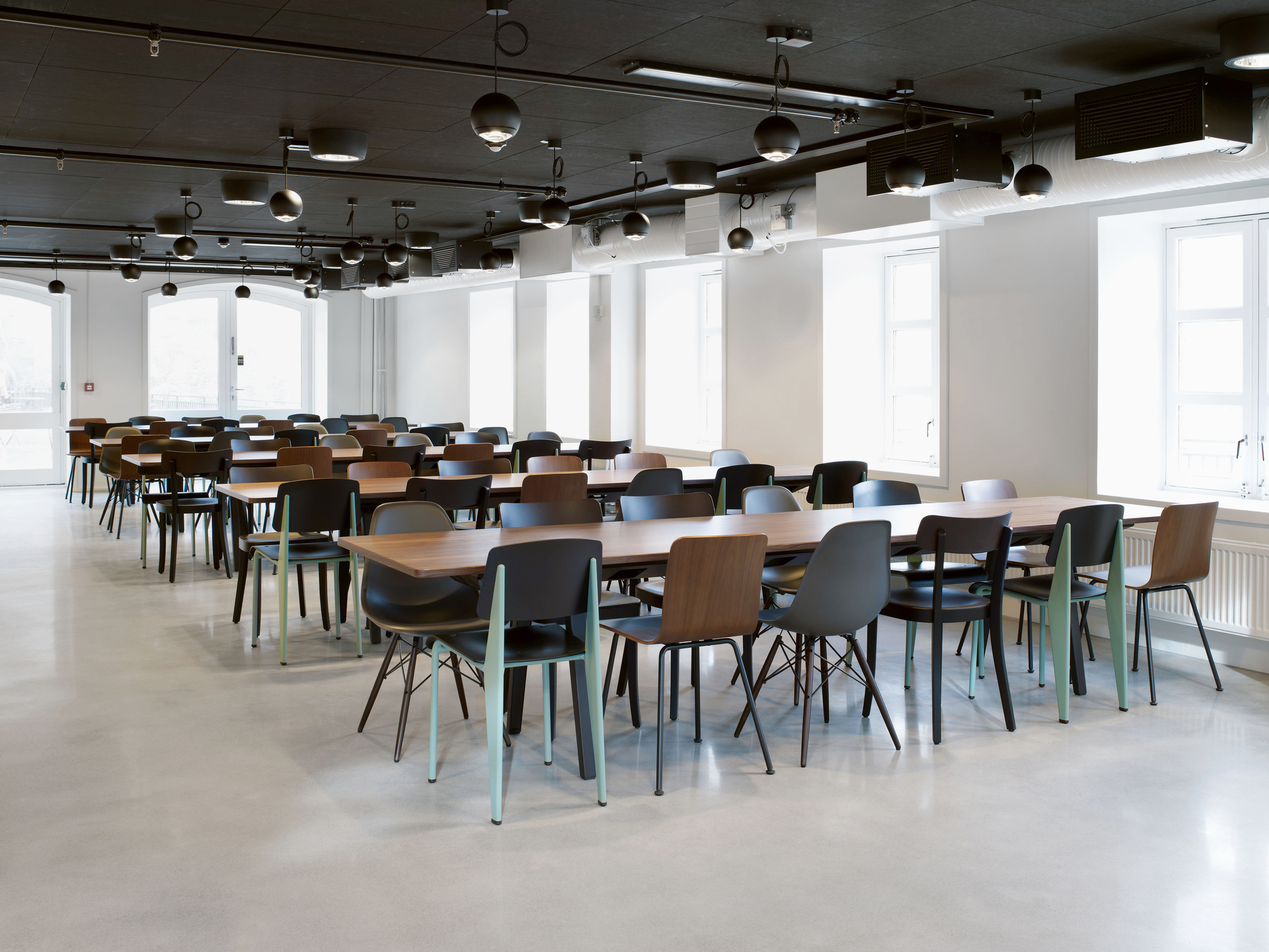 Hal Ply Tube Stuhl Vitra