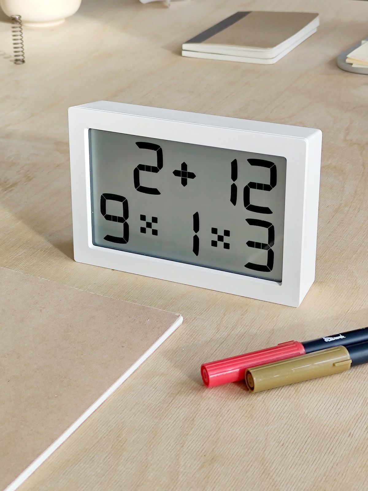 Digital clock LED Digitaluhr / Tischuhr / Wanduhr Mini Albert Clock