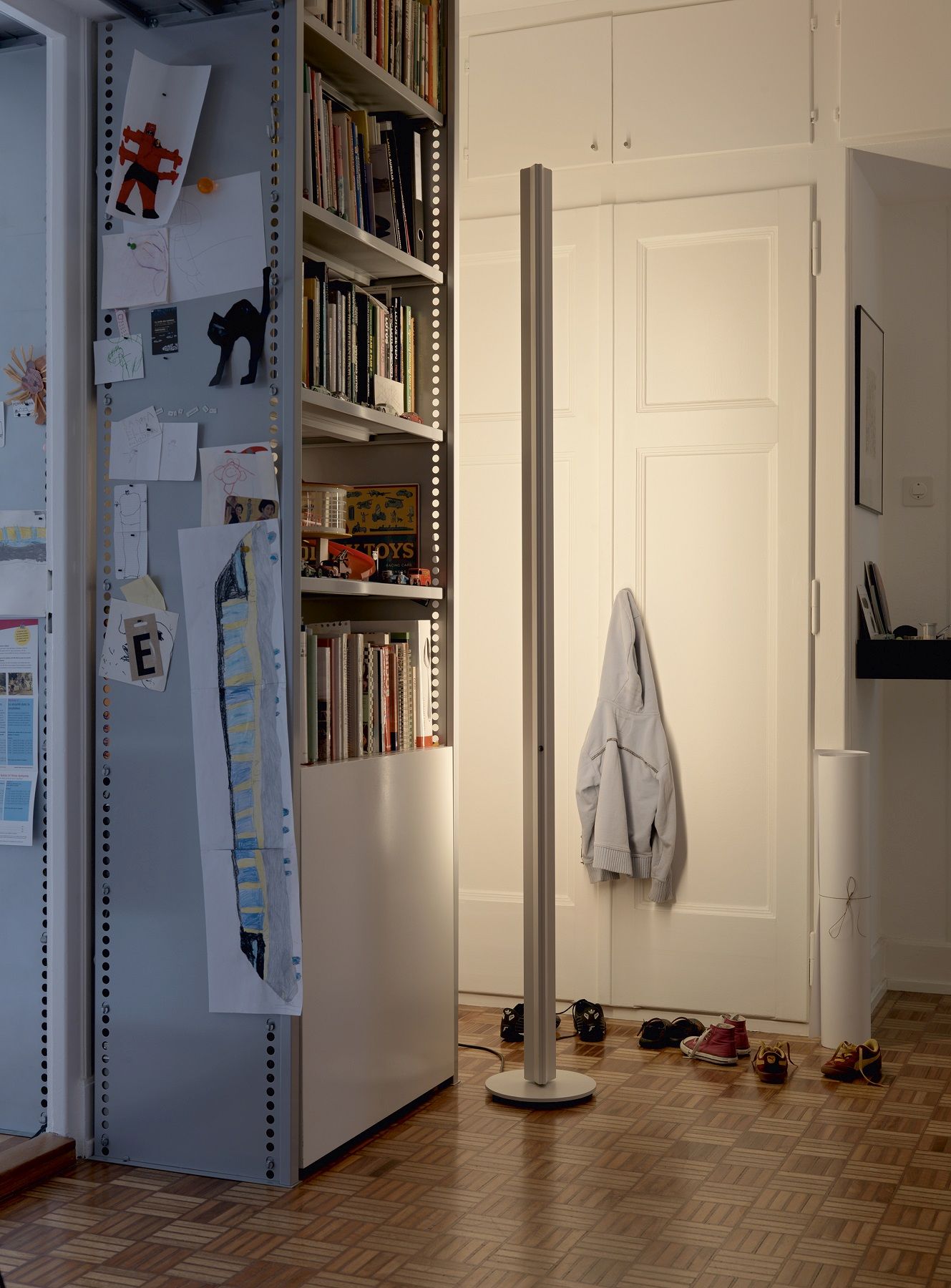 Ypsilon Stehleuchte Belux