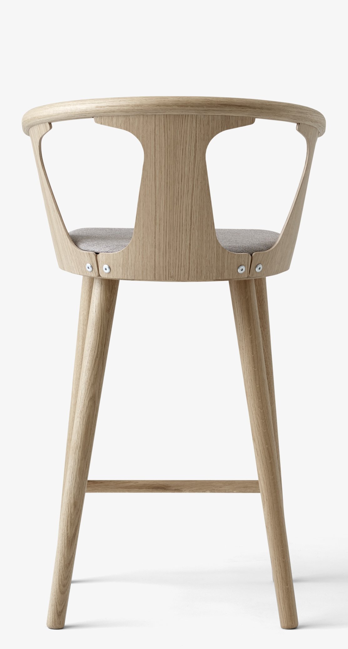 In Between Barstool Barhocker SK10 mit Sitzpolster AndTradition