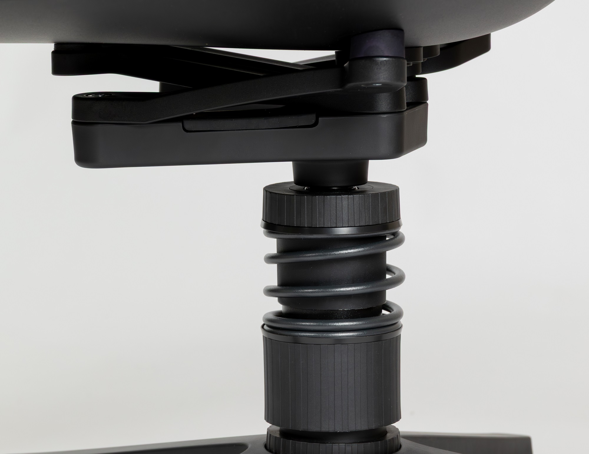 Linu Task Conference Konferenzstuhl mit Federbein Aeris