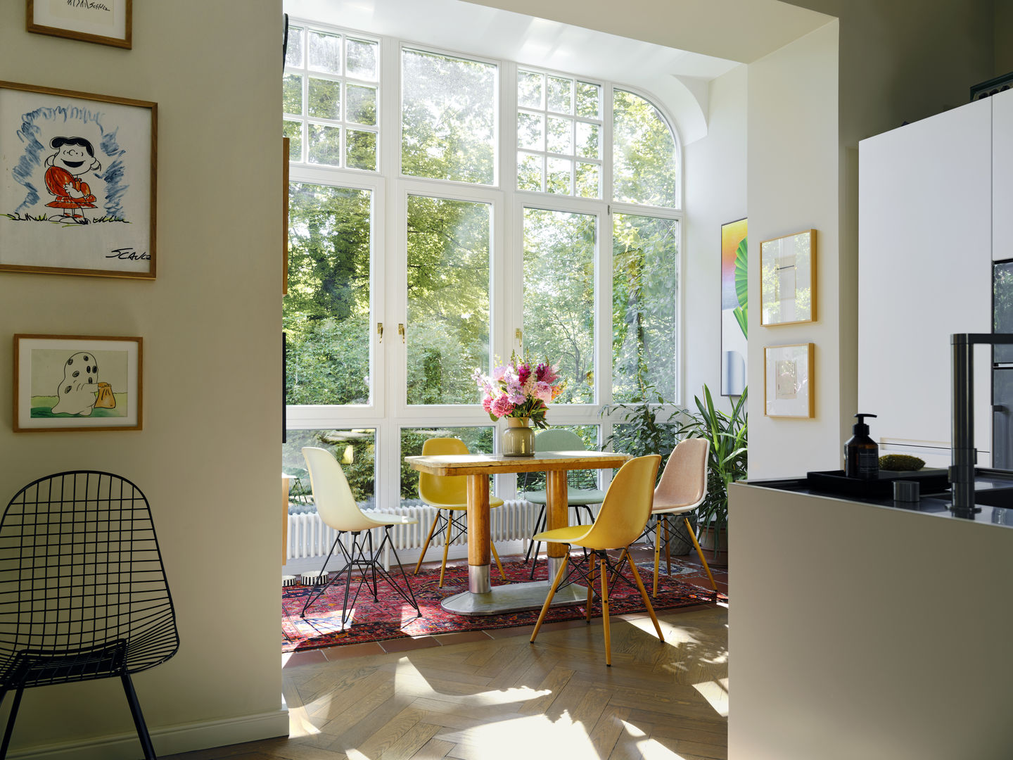 Eames Plastic Side Chair DSW Stuhl mit Sitzpolster Vitra