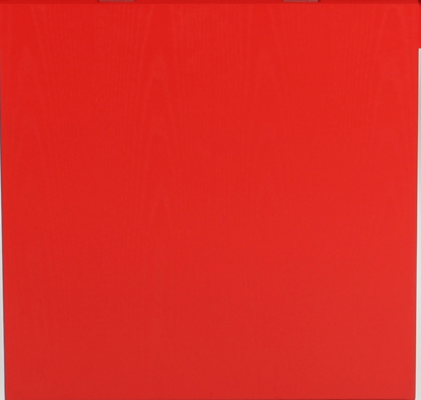 Esche rot lackiert