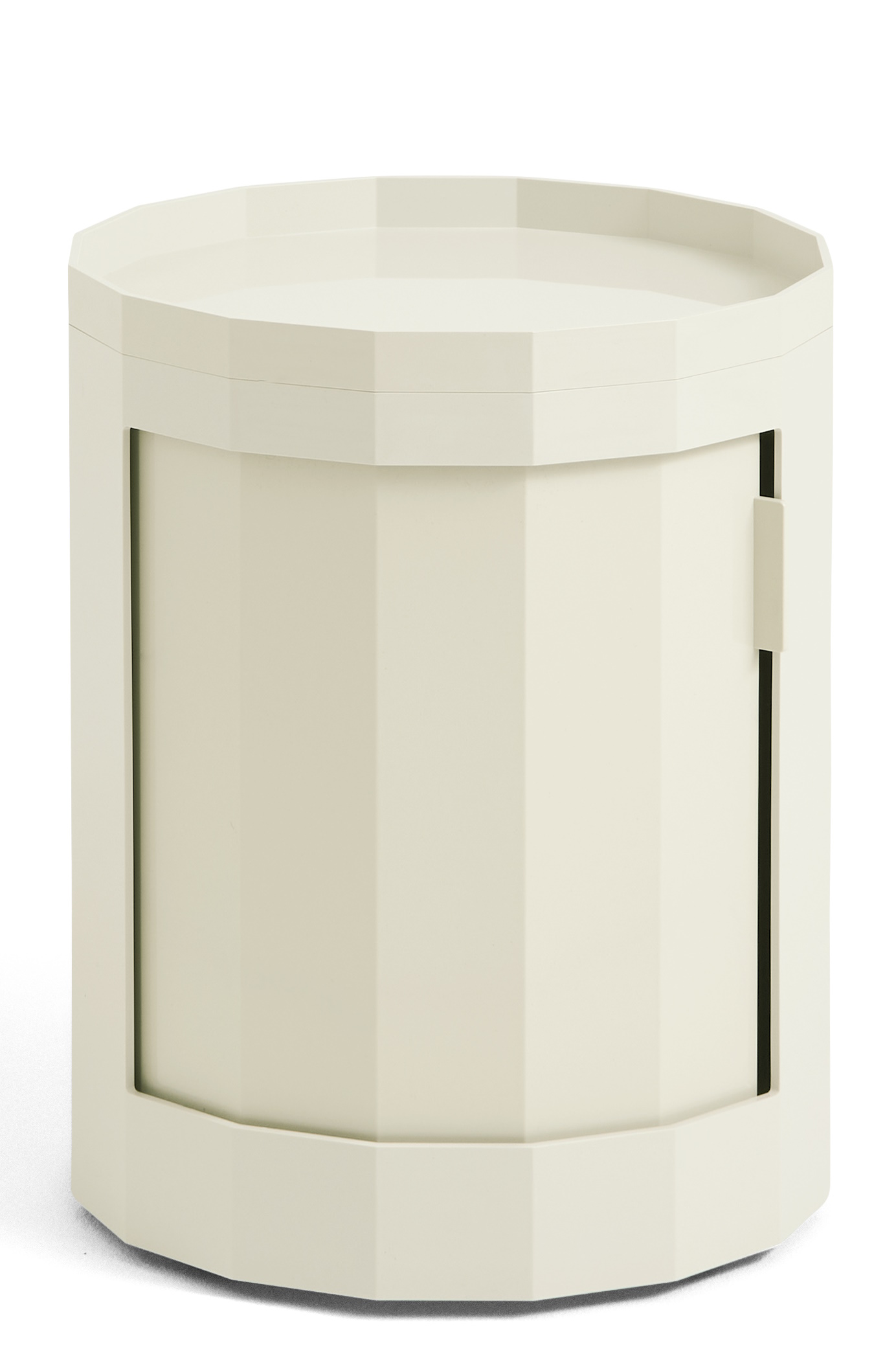 Facet Cabinet Low von Hay in Eggshell: Moderner, runder Stauraumschrank für Wohnzimmer und Schlafzimmer.