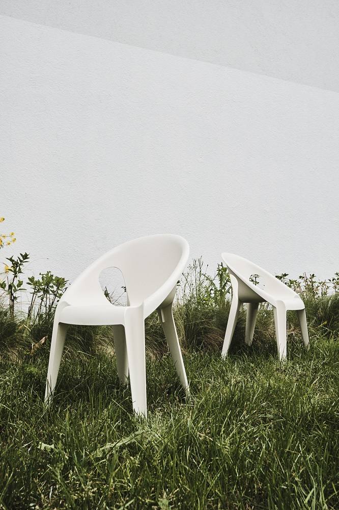 Bell Chair Indoor/Outdoor Stuhl mit Armlehnen stapelbar Magis