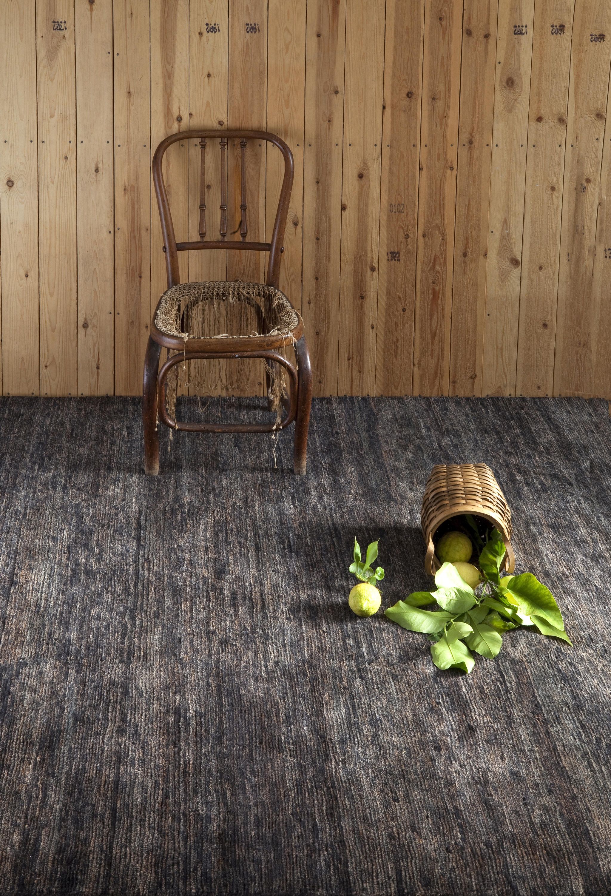 Noche Teppich schwarz 170x240 Nanimarquina